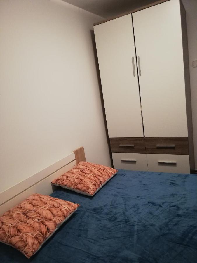 Apartman Cvita Tkon Exterior foto